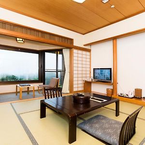 Japanese-Style Room Eight Tatami-Mat